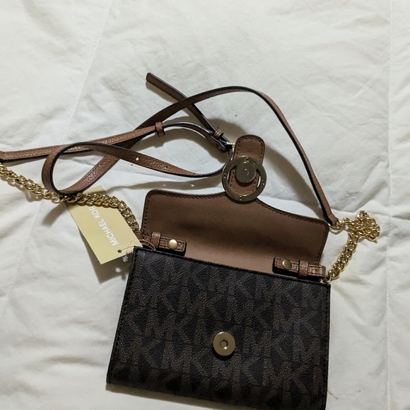 *New*Michael Kors Monogram Black & Tan Leather Crossbody Purse - Picture 15 of 16